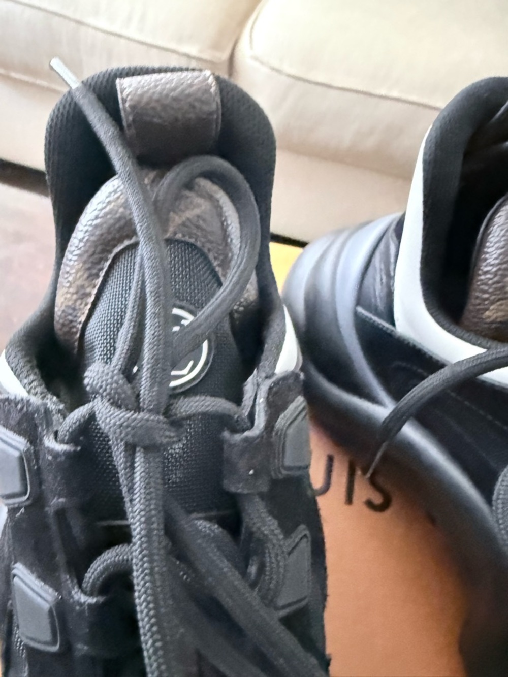 Louis Vuitton Archlight Black and White Trainer Sneakers - Picture 5 of 14